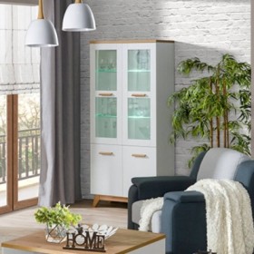 Vitrina 4 Puertas Sven